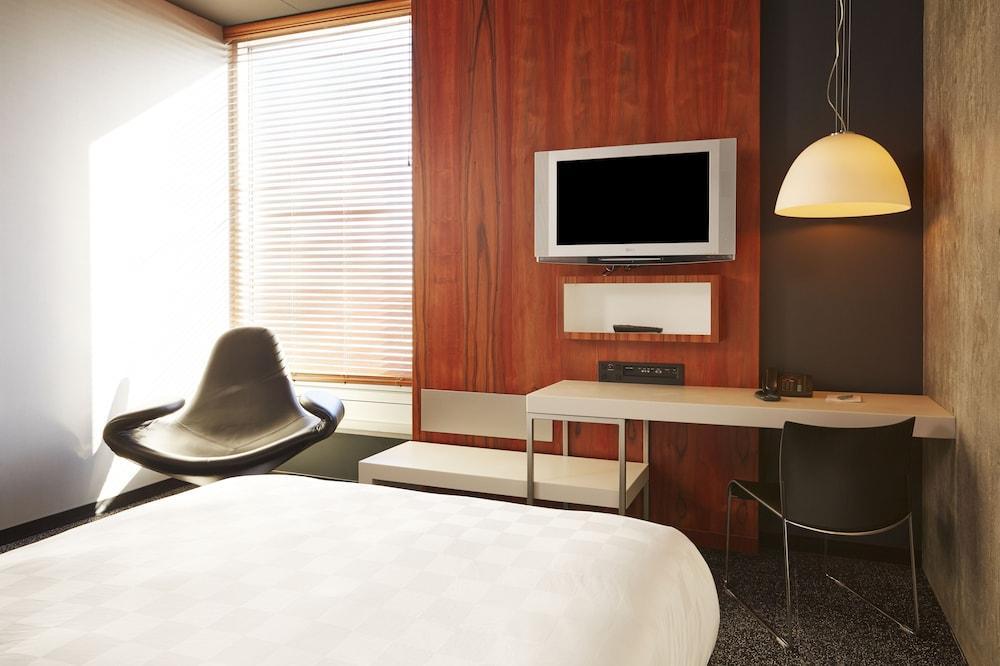 Hotel Alt Quartier Dix30 Brossard Esterno foto