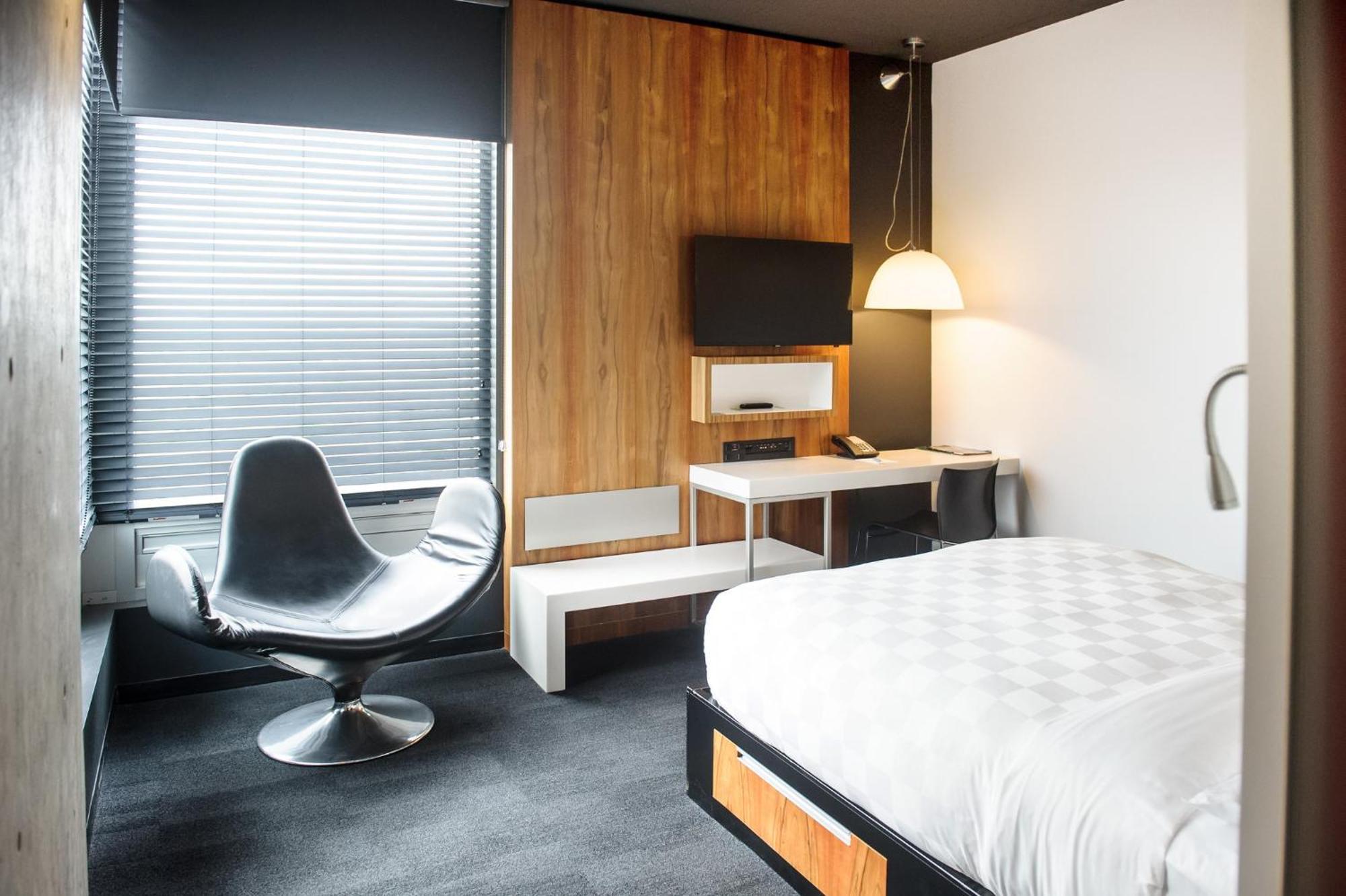 Hotel Alt Quartier Dix30 Brossard Esterno foto